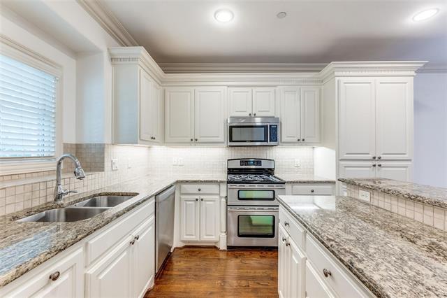 Building Photo - 4153 Hyer St