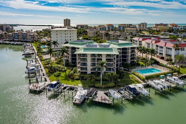 Building Photo - Tropical isle