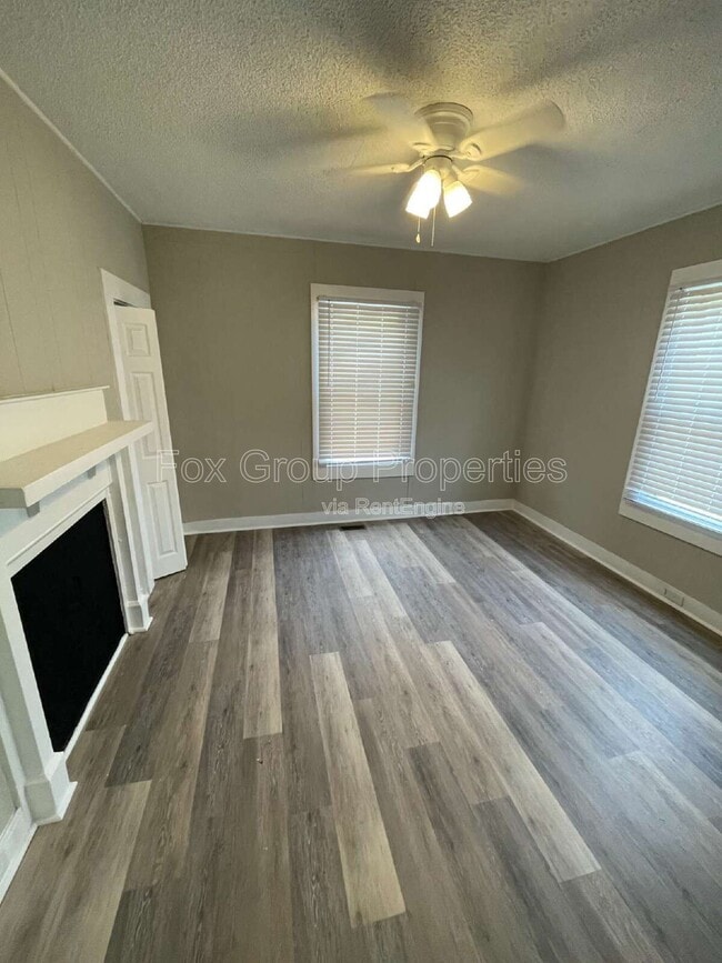 Building Photo - 19 Powder St NW