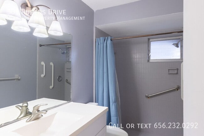 Building Photo - 501 Rubens Dr