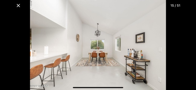 Building Photo - Gorgeous Remodeled Home w/Community Pool i...