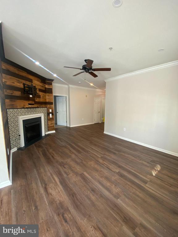 Building Photo - 76 Kyle Way