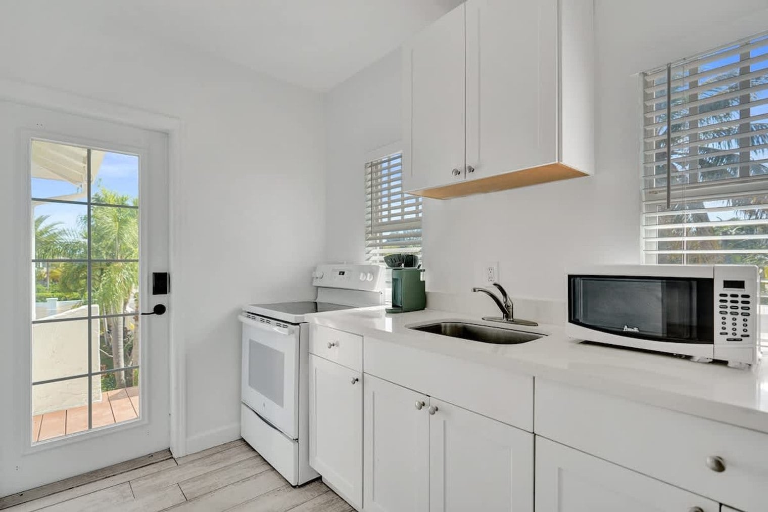 Building Photo - 901 N Federal Hwy