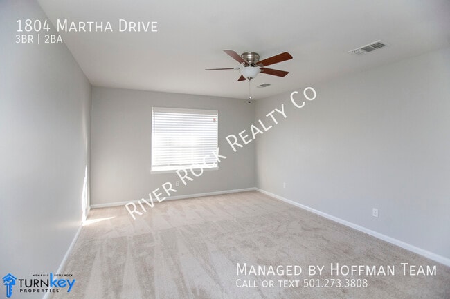 Building Photo - 1804 Martha Dr