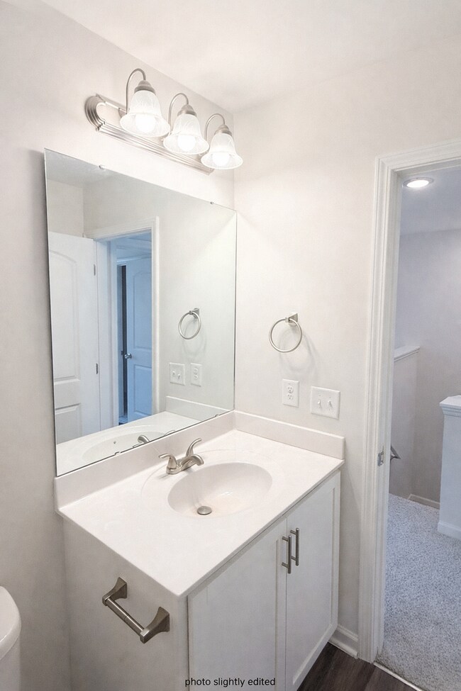 Building Photo - Two bedroom, 2.5 bath townhome in Ridge Creek, Whitsett