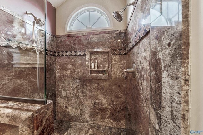 Building Photo - 10007 Meredith Ln SE