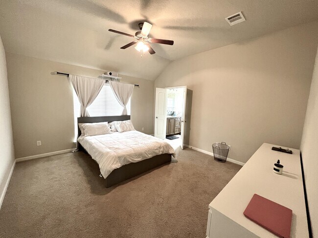 Building Photo - 15427 Baker Meadow Loop