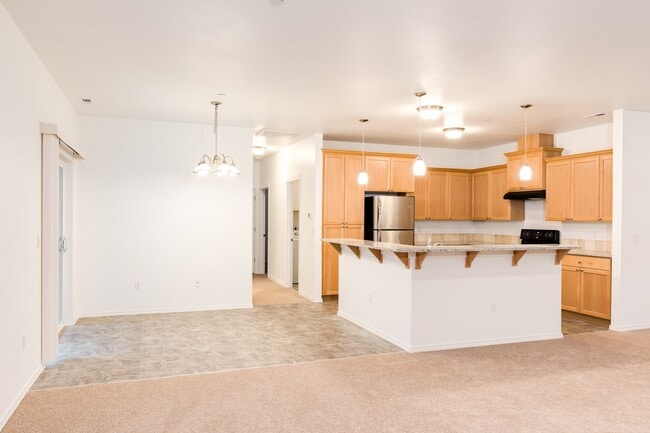 Building Photo - Beautiful 3 Bedroom rambler on a large and peaceful lot!