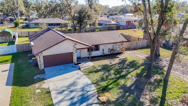 Building Photo - 7801 Rolling Grove Dr W