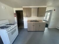 Building Photo - Spacious 1–2 Bedroom Apartment for Rent – Adams, MA