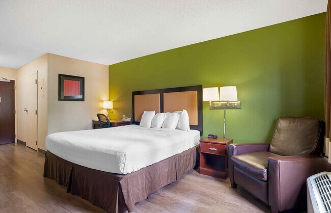 Building Photo - Furnished Studio-Los Angeles - Torrance Ha...