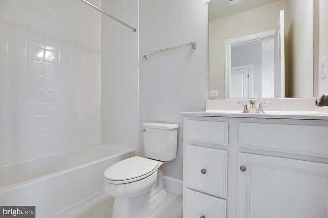 Building Photo - 6051 Camerons Ferry Dr