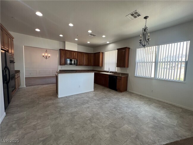 Building Photo - 1550 Midnight Cowboy Ct