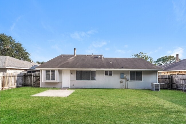 Building Photo - 13526 Hampton Falls Dr