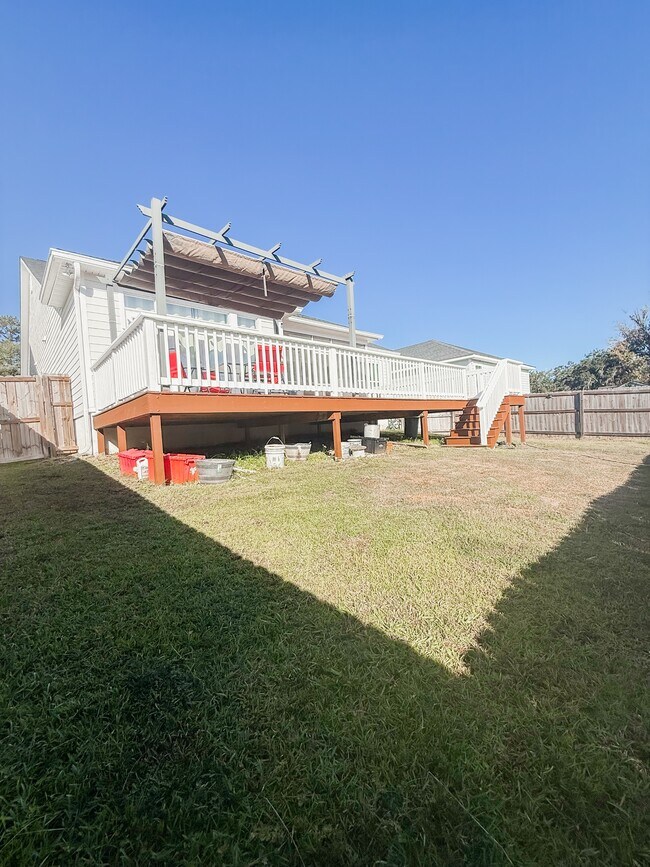 Building Photo - 5742 Vlg Rdg Ln