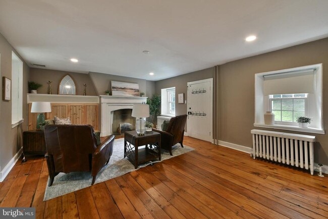 Building Photo - 966 Paige Ct