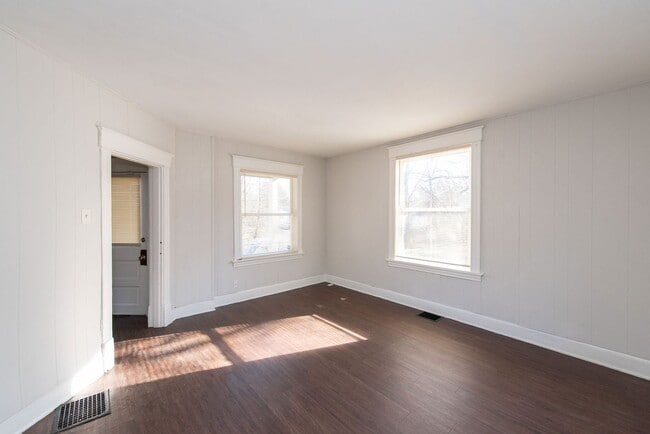 Building Photo - Cute 3Bed 1 Bath on Cul De Sac in College ...