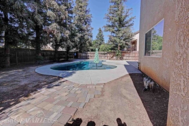 Building Photo - Granville Realty Rental Home
