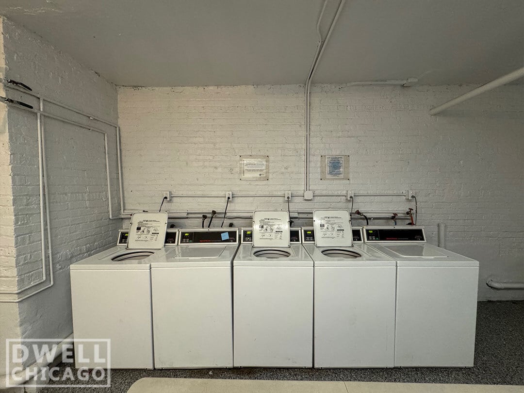 Building Photo - 1544 N Kedzie Ave