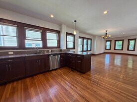 Building Photo - 38 Chipman St