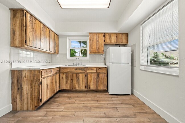 Building Photo - 7120 SW 58th St
