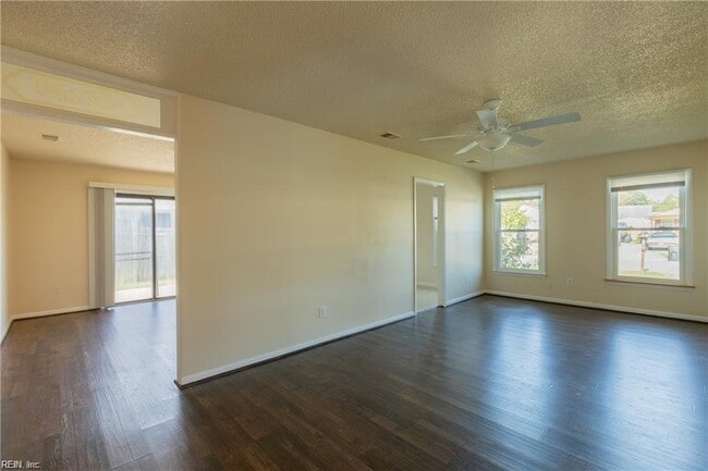 Building Photo - 3533 Dana Ln