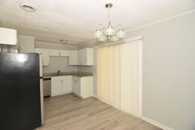 Building Photo - 3613 Alene Cir