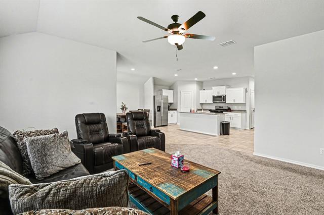 Building Photo - 513 Bronze Cir W