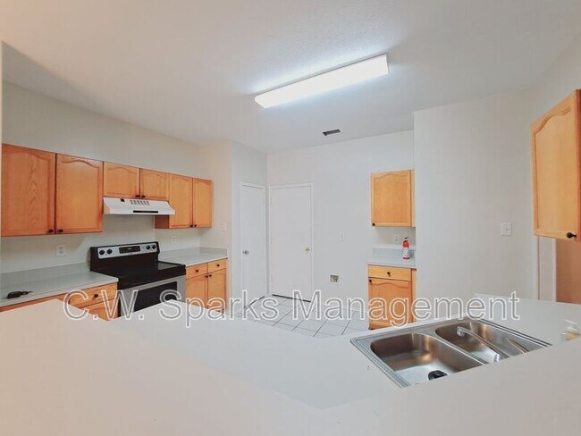 Building Photo - 4617 Sandera Ln