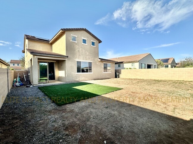 Building Photo - 7305 S Via Cabana