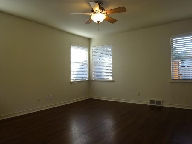 Building Photo - 6421 Lake Cir Dr