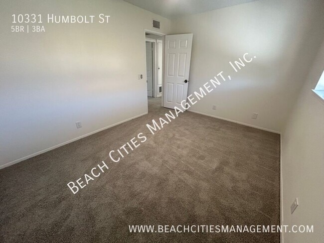 Building Photo - 10331 Humbolt St