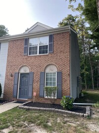 Building Photo - 66 Shawnee Pl