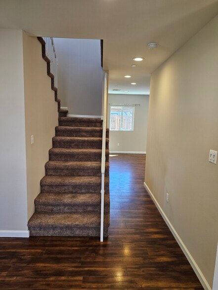 Building Photo - 6649 Cleon Ave