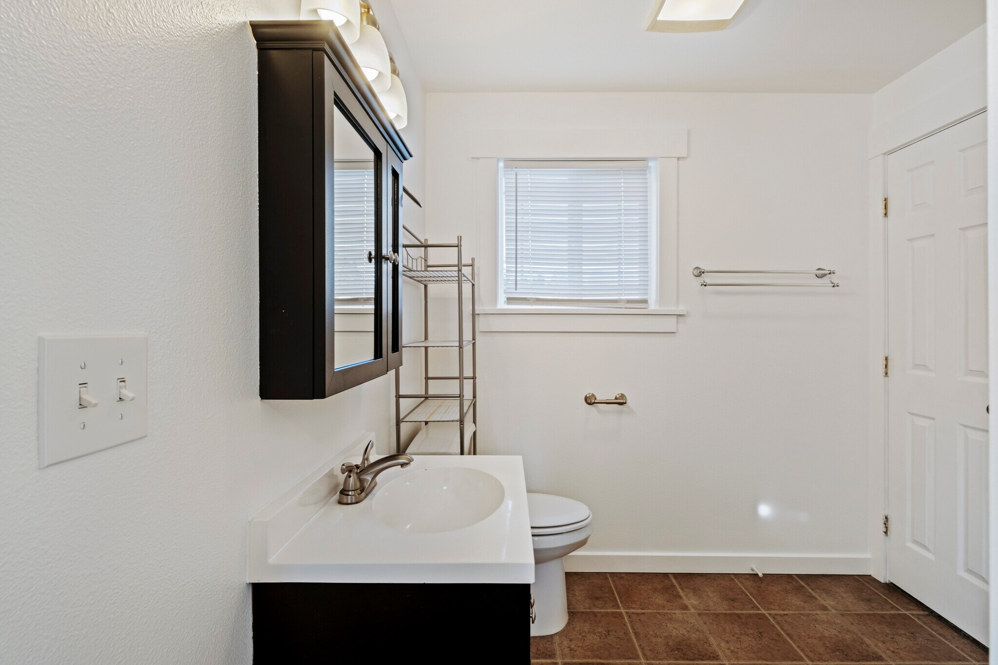 Building Photo - 2506 NE Franklin St