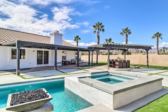 Building Photo - 44065 Dalea Ct