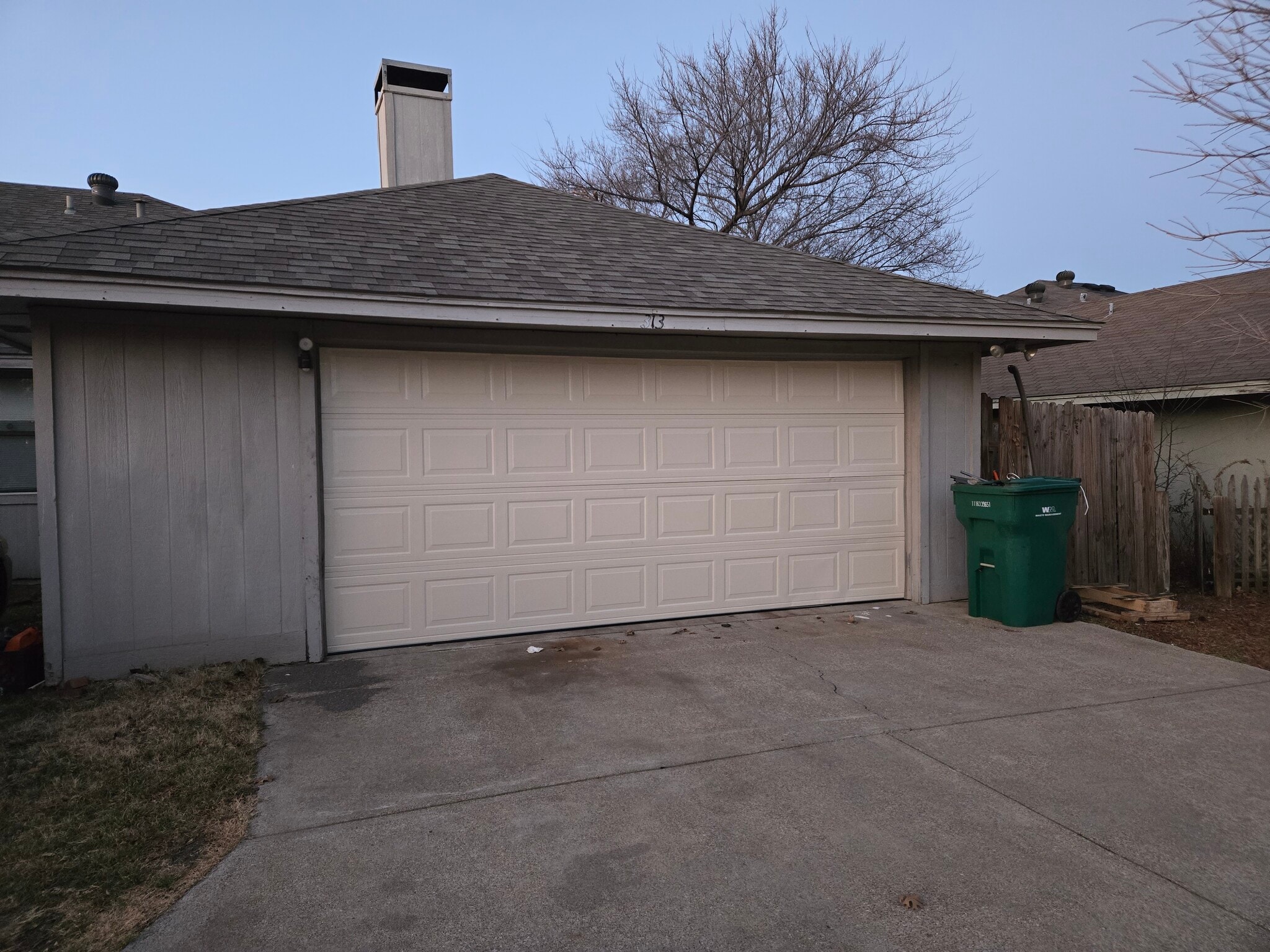 Building Photo - 313 Bryant Ln