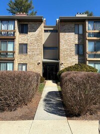 Building Photo - Twin rivers- F2