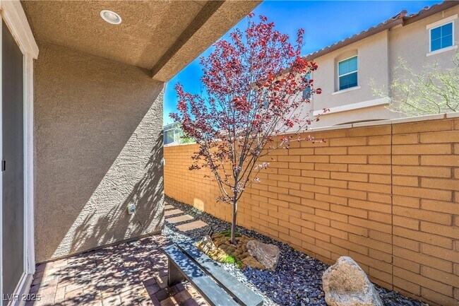 Building Photo - 904 Cottonwood Hl Pl
