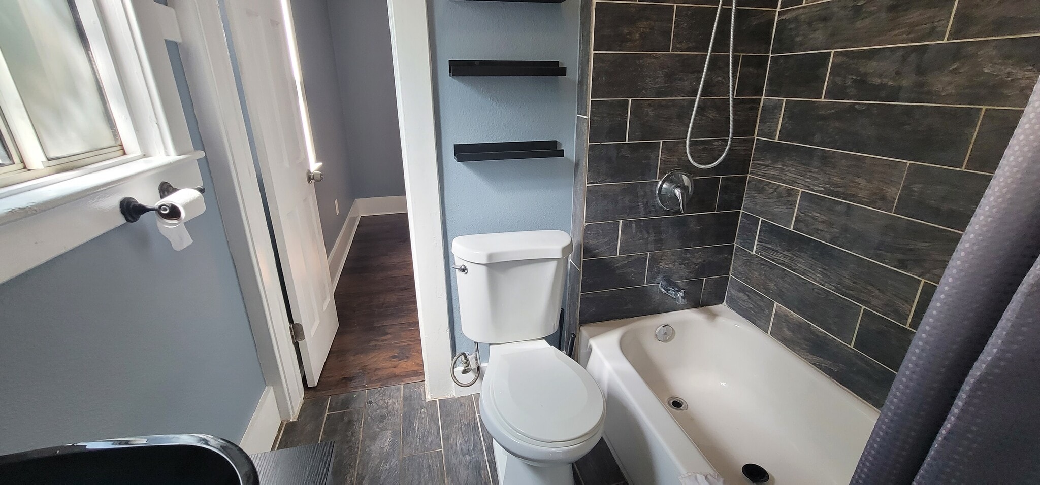 Bathroom - 1284 Walnut St