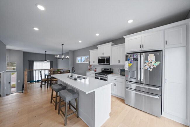 Building Photo - Parkville Newer Build | Beautiful 3 Bedroom 2.5 Bathroom Home | Finished Basement | Fenced Backya...