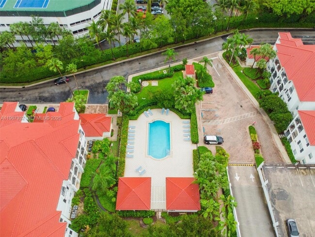 Building Photo - 3145 NE 184th St