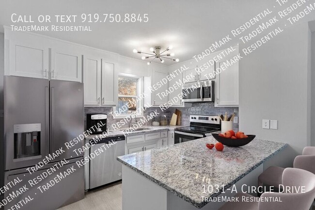 Building Photo - 1031 Circle Dr