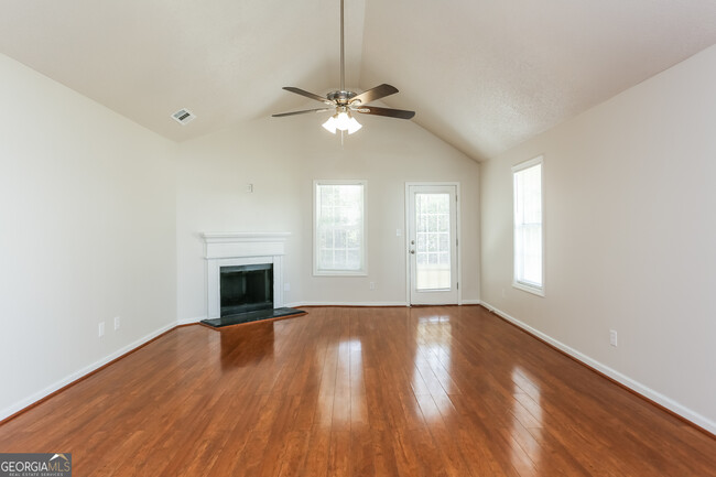 Building Photo - 6802 Browns Mill Walk