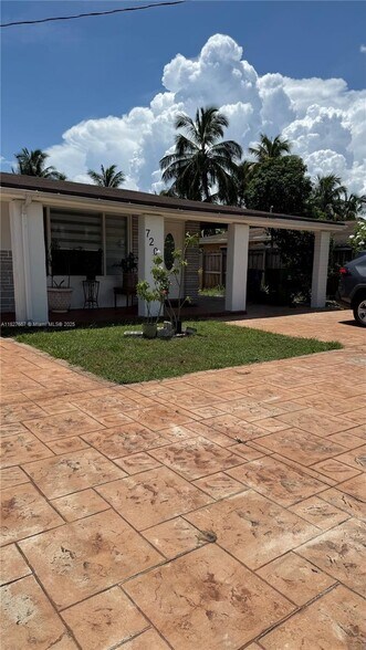 Building Photo - 7200 Granada Blvd
