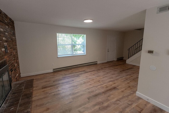 Building Photo - 3310 Belle Meade Dr