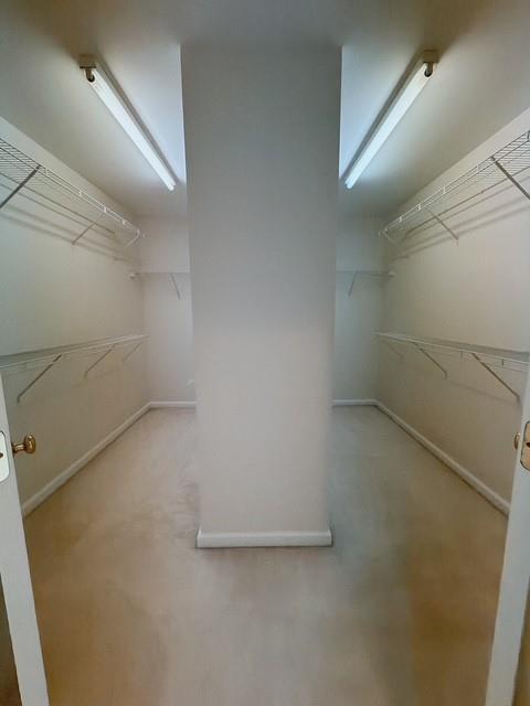 Building Photo - 1805 Montcliff Dr