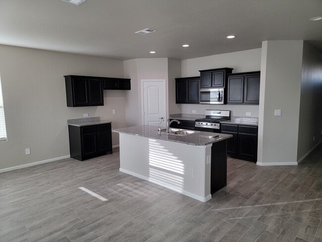 Building Photo - 7525 Horton Ranch Rd