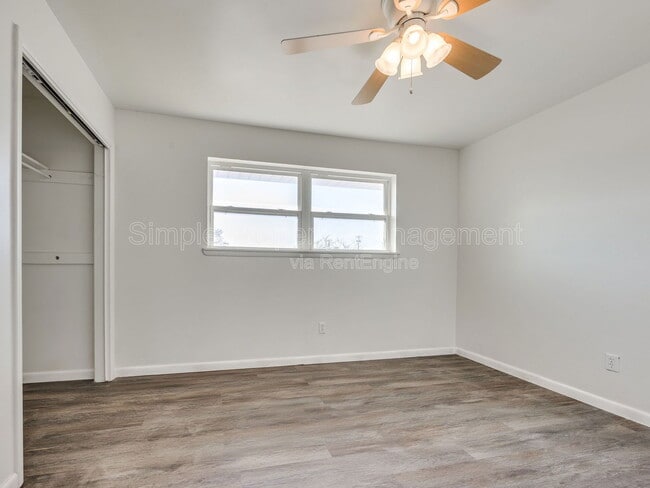 Building Photo - 611 Garth Brooks Blvd