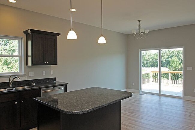 Building Photo - Easy access to Iowa City and beyond